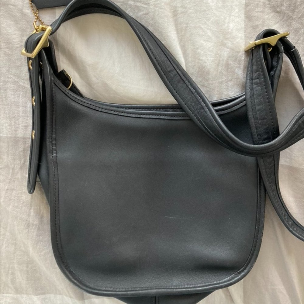 NEW! Vintage Coach Janice Legacy Leather Crossbody Shoulder Bag (style 9950)
